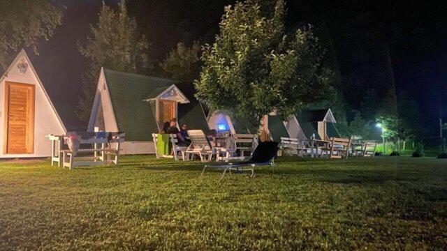 Hotel Una Kamp Bosanska Krupa Exterior foto