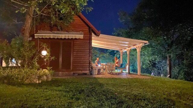 Hotel Una Kamp Bosanska Krupa Exterior foto