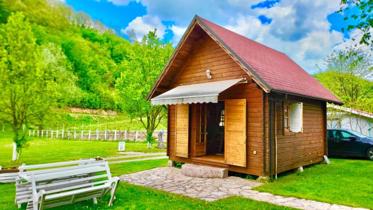 Hotel Una Kamp Bosanska Krupa Exterior foto