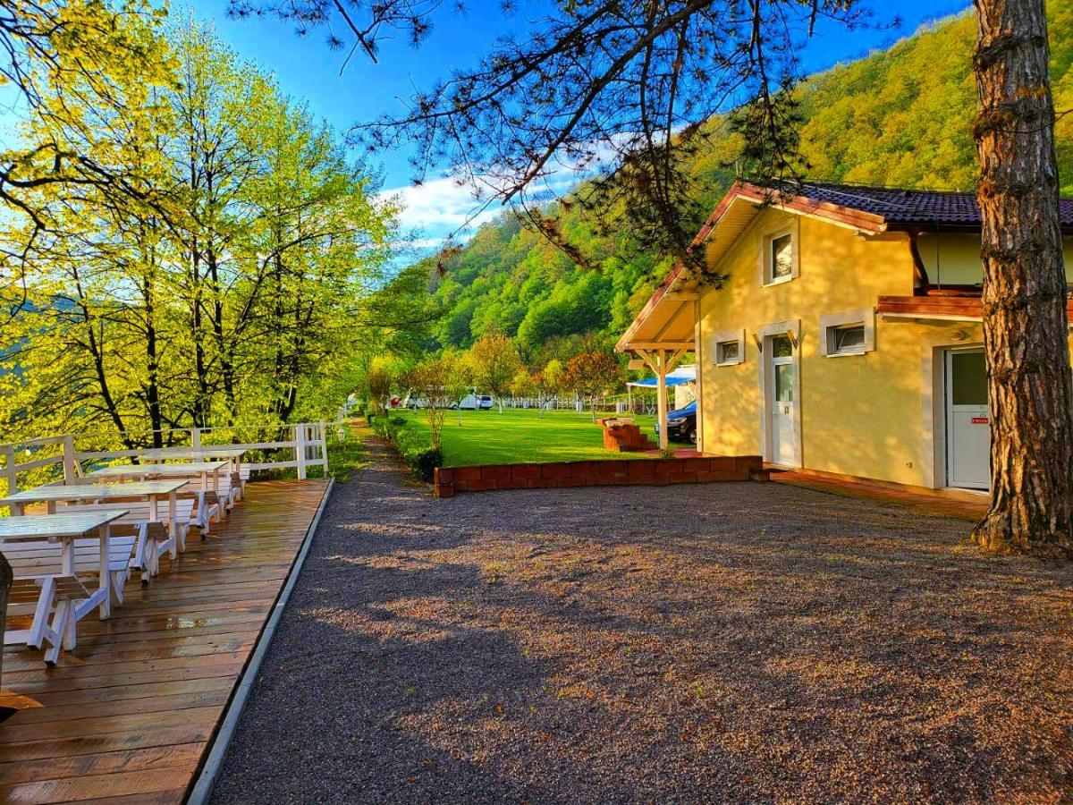 Hotel Una Kamp Bosanska Krupa Exterior foto
