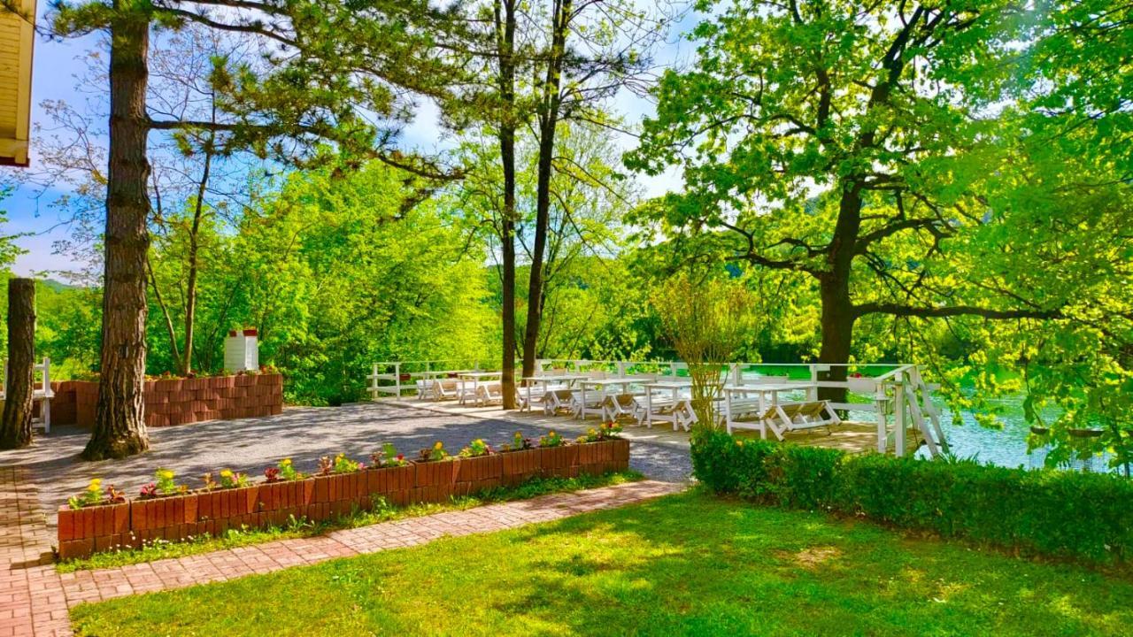 Hotel Una Kamp Bosanska Krupa Exterior foto